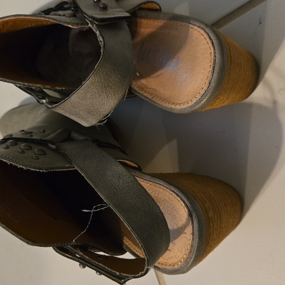 Studded Gray Women's Shoes - Picture 3 of 4